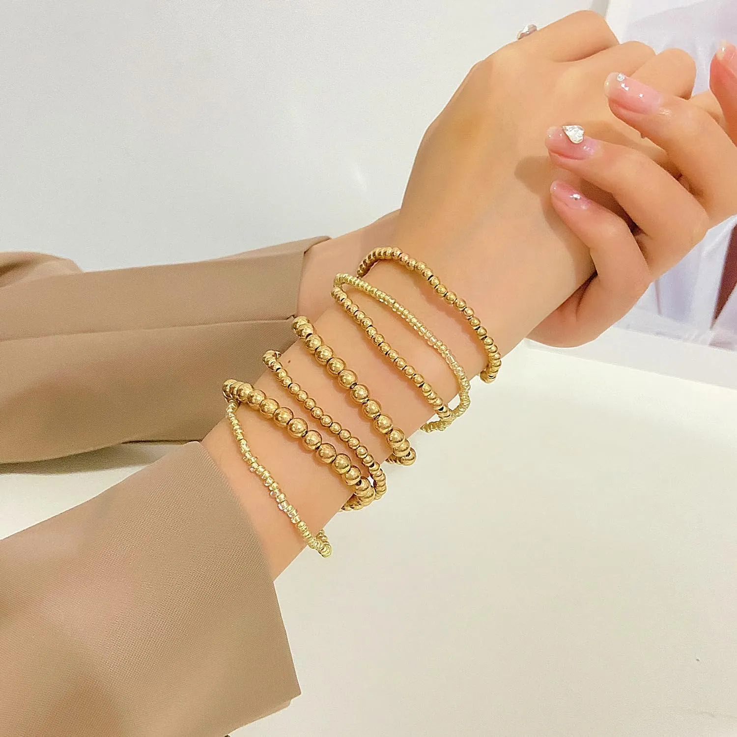 Gold Beaded Bracelets for Women Dainty Pearl Bracelets Baroque Pearl Layered Bracelets Sets Trendy Dainty Jewelry