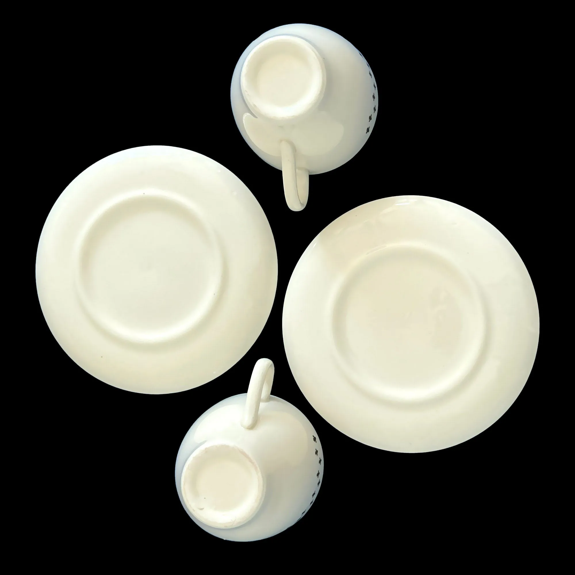 SCIO Golden Wheat Fleur-de-Lis China Cup and Saucer Set