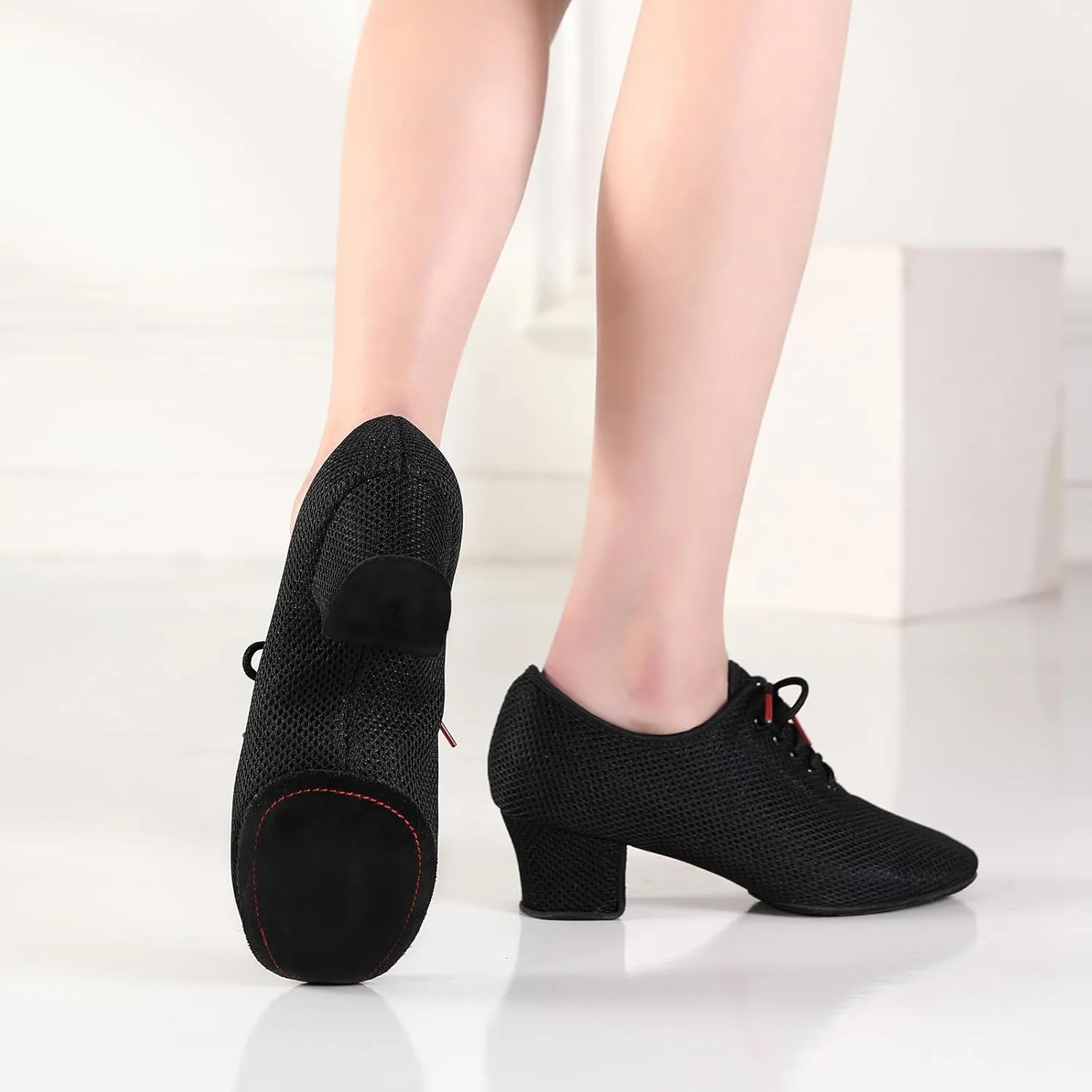 Women's Dance Shoes Close Toe Low Heel Lace up Latin Salsa Ballroom Practice Teaching Shoes