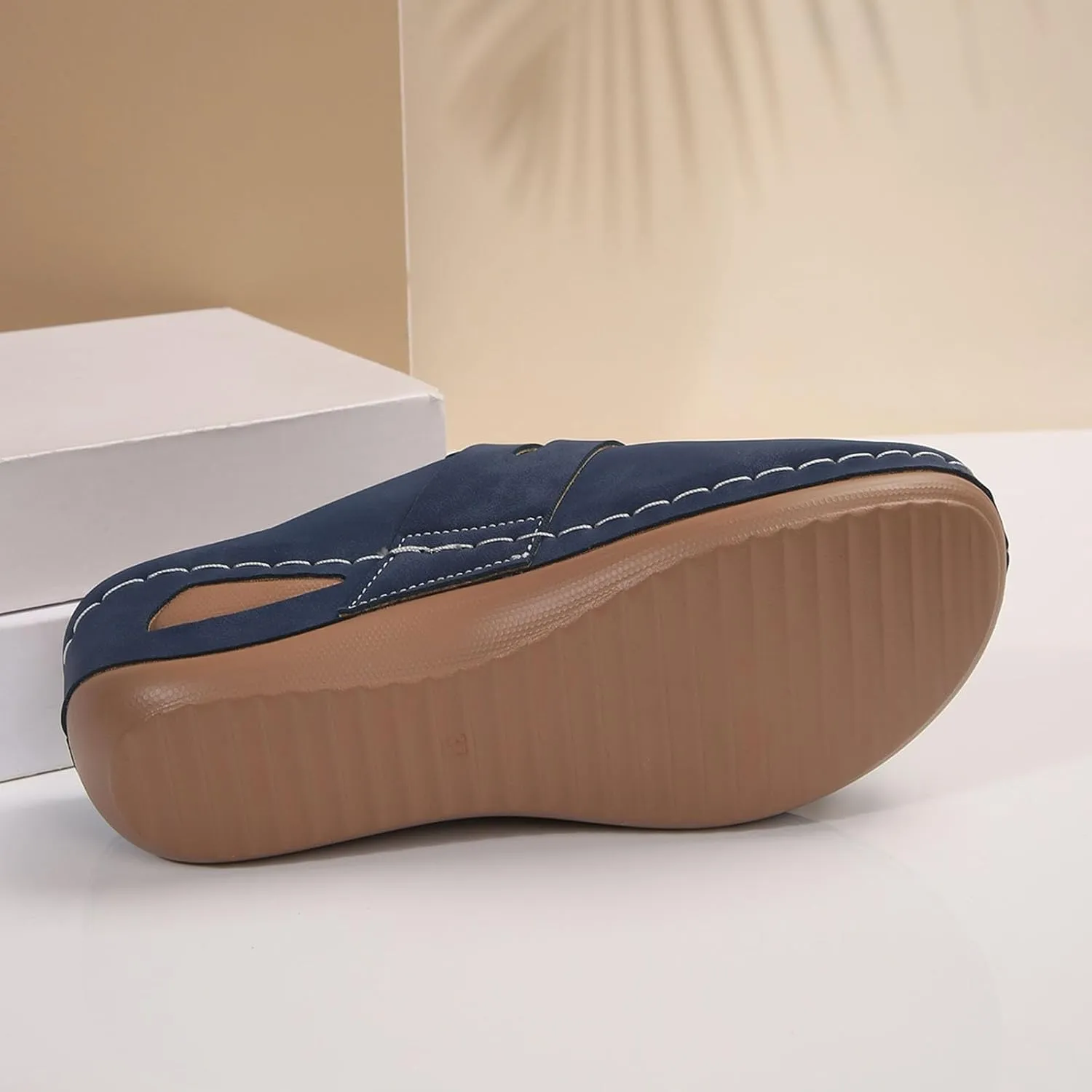Women's Slip On Wedge Slippers Comfortable Casual Closed Toe Sandals for Spring Summer Fall Everyday Wear with