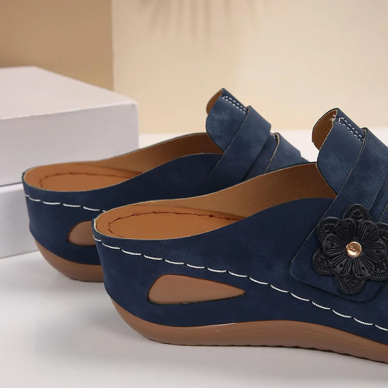 Women's Slip On Wedge Slippers Comfortable Casual Closed Toe Sandals for Spring Summer Fall Everyday Wear with